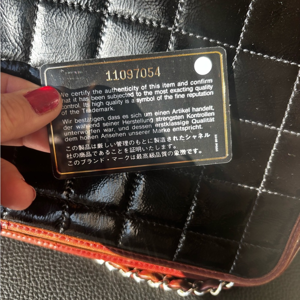 Pristine Chanel Black Quilted Patent Leather Chocolate Crossbody Shoulder Bag - Picture 12 of 16
